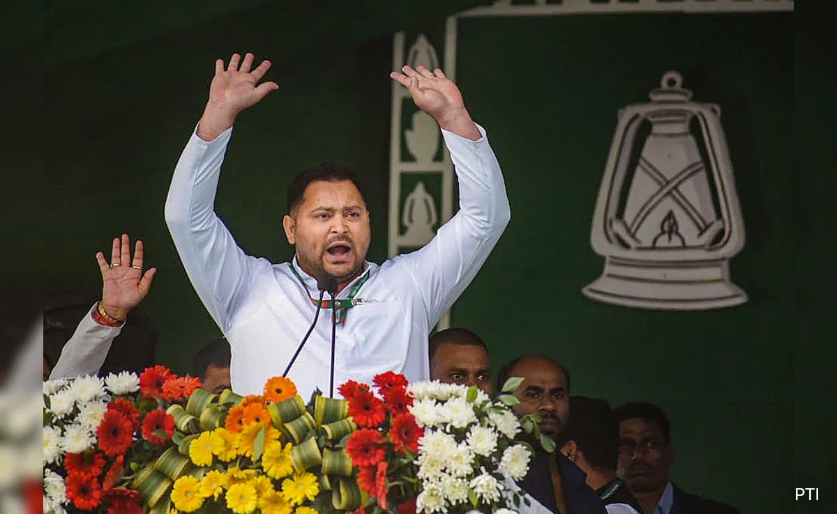 A Hrithik Roshan Song In Tejashwi Yadav's Dig At Nitish Kumar