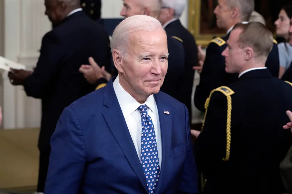 Biden extends national emergency against Iran