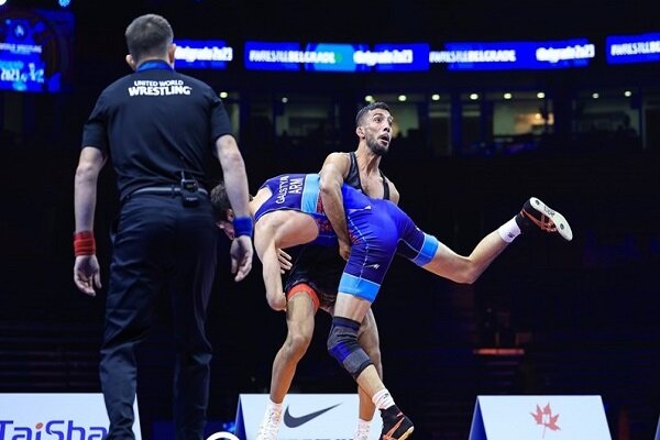 Iranian wrestlers grab seven colorful medals in Bulgaria