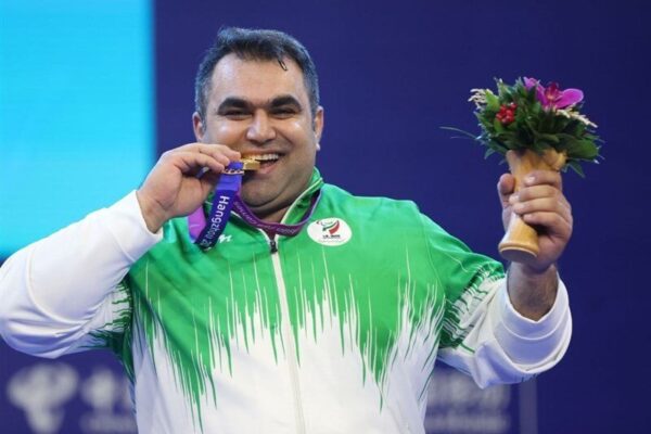 Ahmad Aminzadeh becomes strongest para weightlifter in world