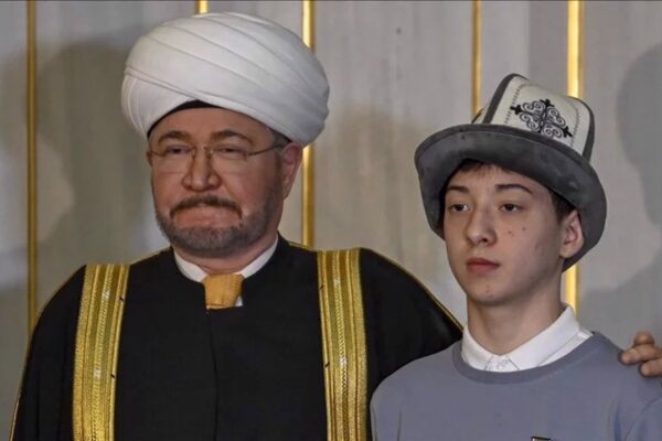 Teen awarded Muslim medal for bravery after Moscow terrorist attack