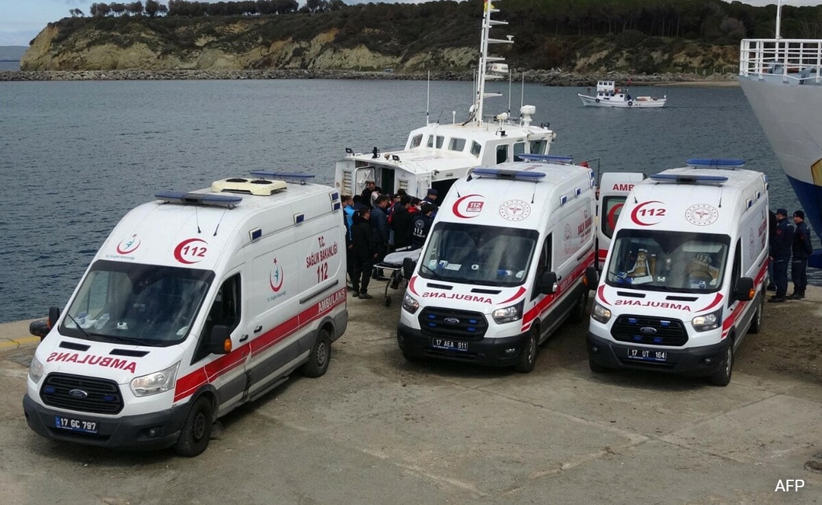 21 Migrants, Including 5 Children, Drown Off Turkey's Coast