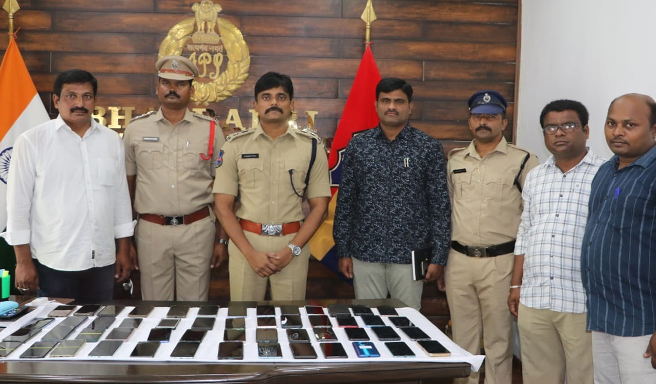 483 lost mobile phones recovered through CEIR portal in Kothagudem