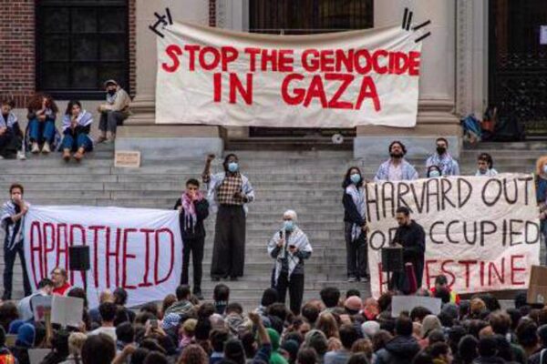 Harvard Law School student government urges university to divest from Israel