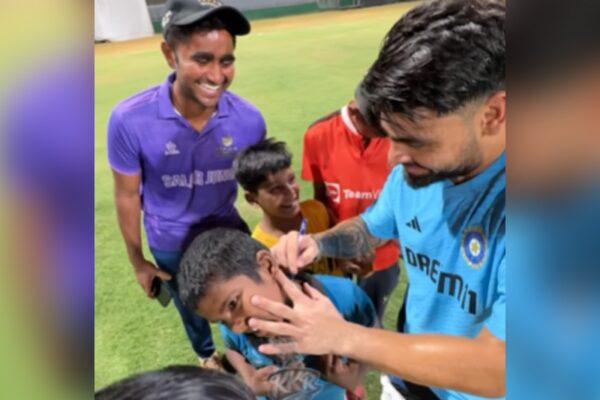 Watch: Rinku Singh Stunned As Fans Ask For Autograph On Forehead And Neck