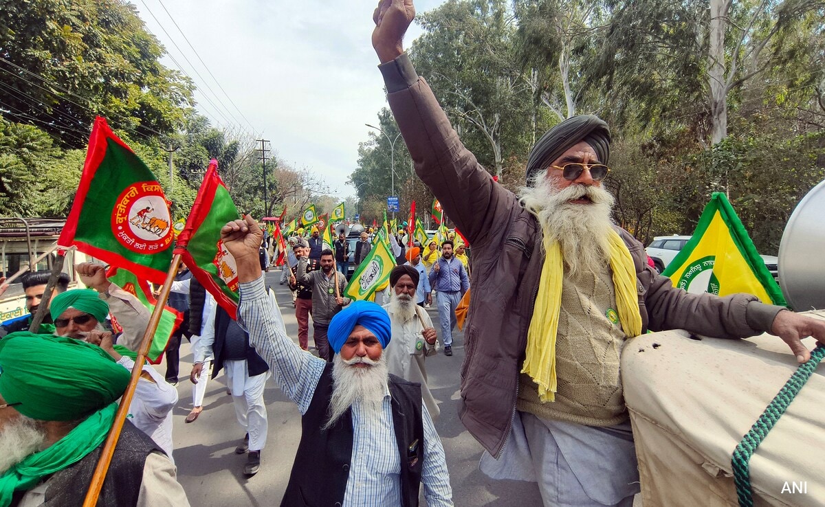 Brace For Slow Traffic: Noida Police Ahead Of Farmers' Protest Today