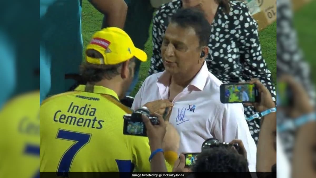 After 'Dhoni In Making' Comment On Star, Gavaskar Clarifies And Says This