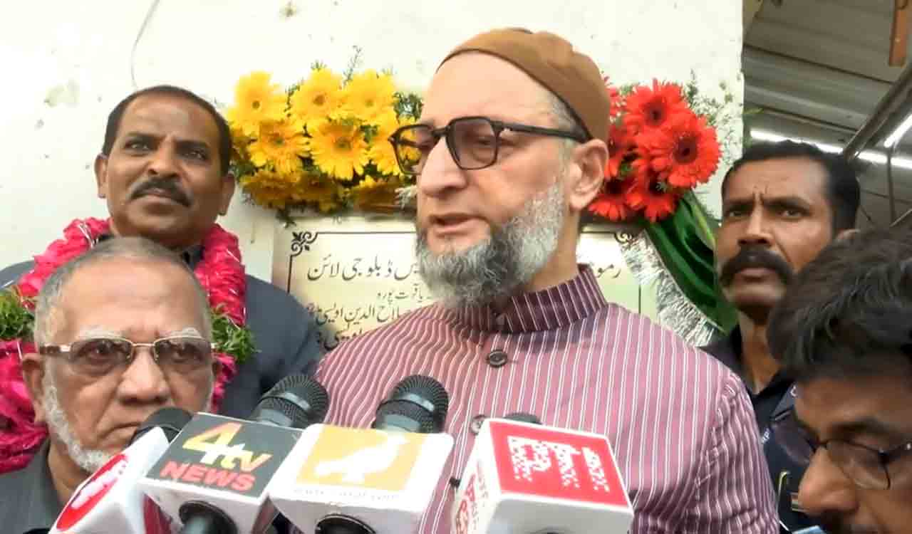 Asaduddin lays foundation stone for works valued at Rs 3 cr in Yakutpura