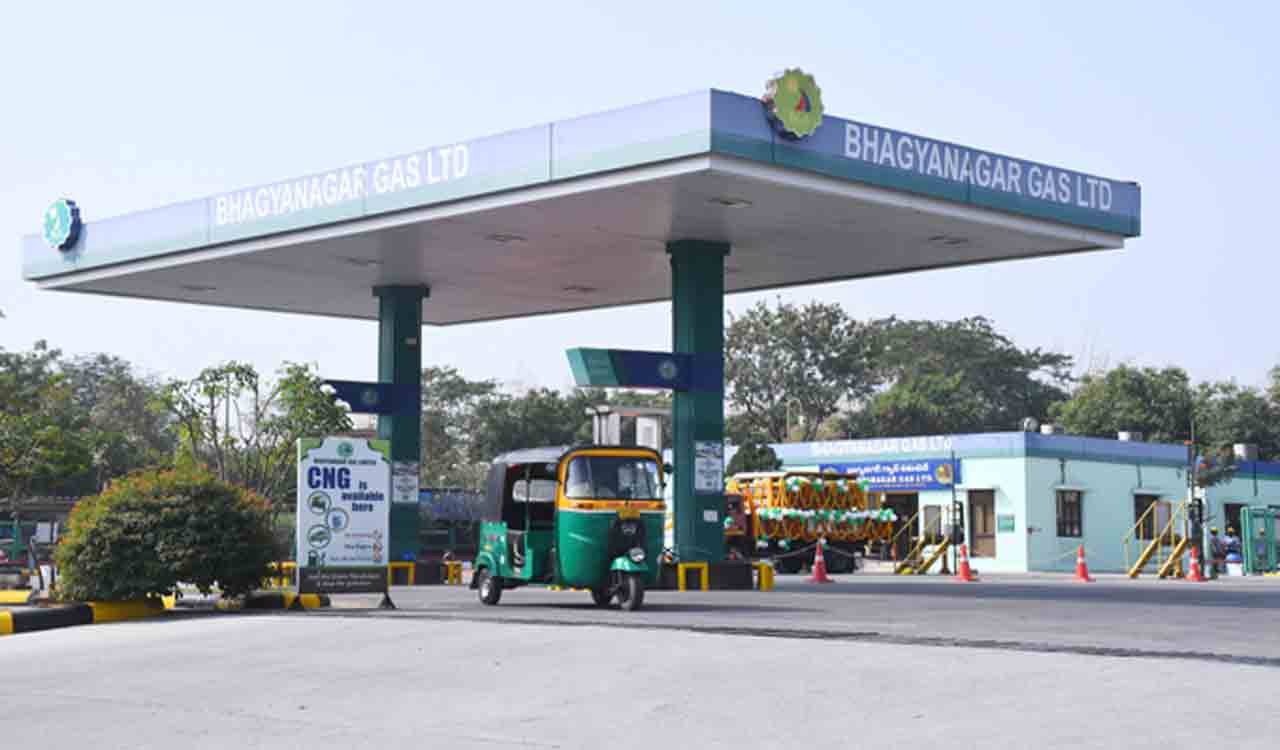 Hyderabad: Bhagyanagar Gas Limited announces reduction in CNG prices from midnight today