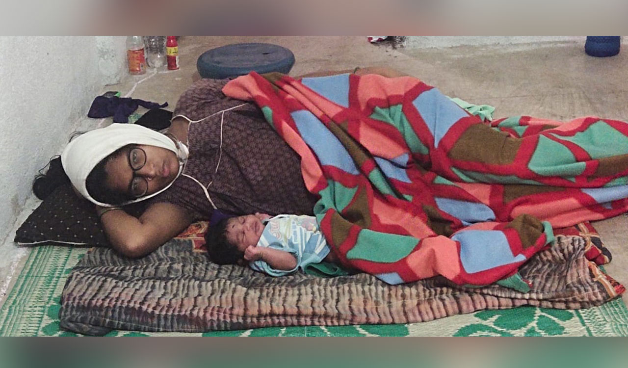 Telangana: Pregnant woman forced to stay outside hospital as duty staff lock hospital and leave