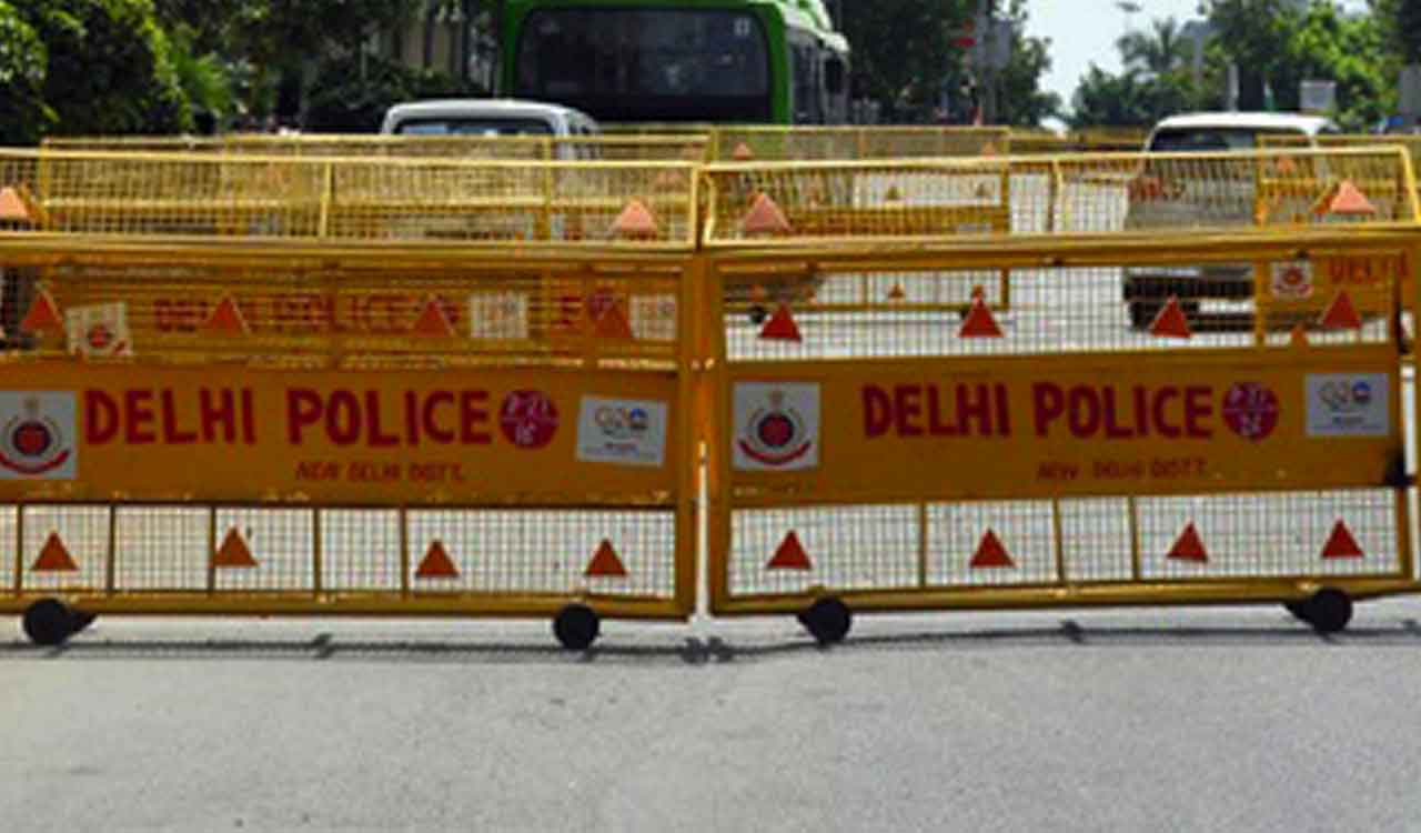 Delhi Police beefs up security outside PM’s residence amid AAP’s protest call