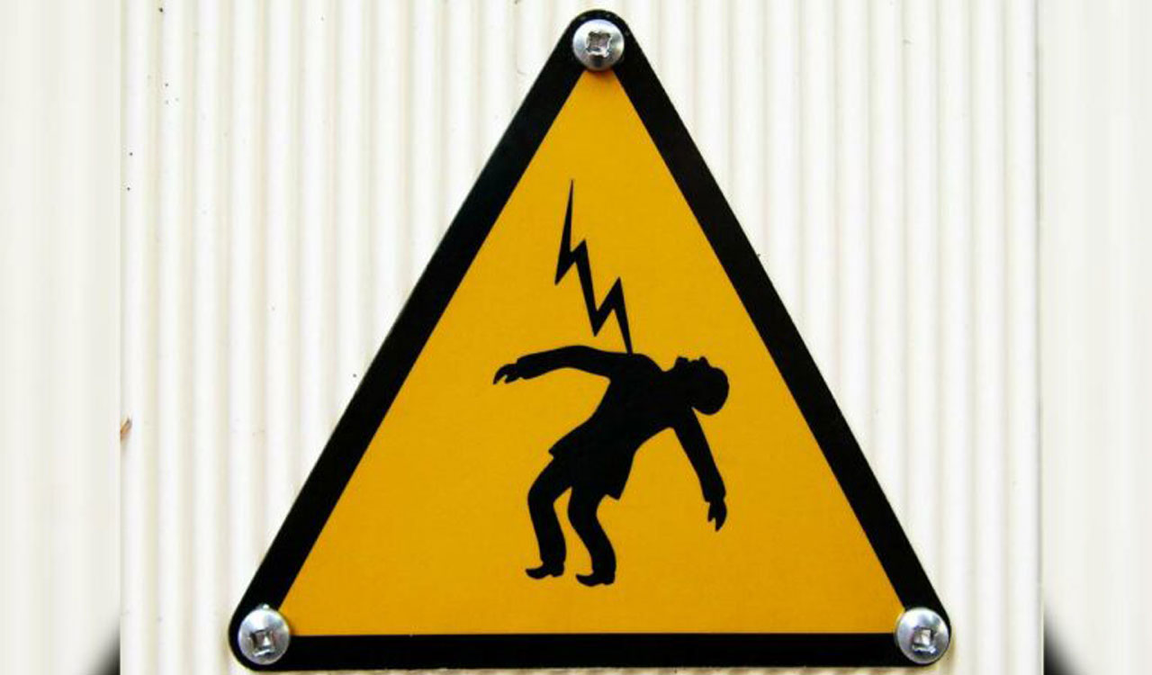 Farmer electrocuted in Medak