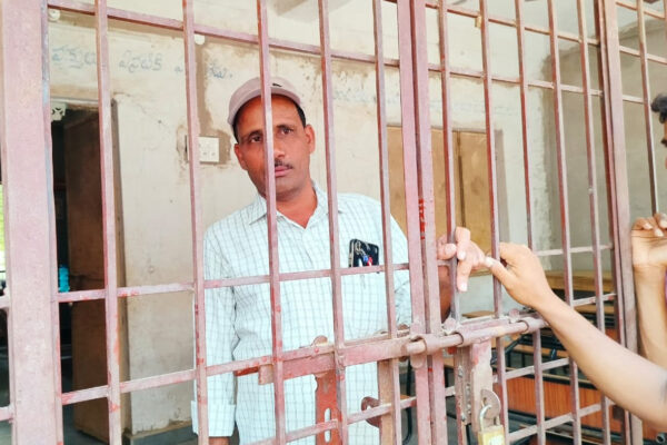 Kothagudem: Drunk school headmaster locked up in school