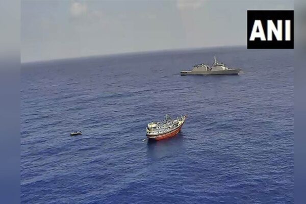 Indian Navy rescues 23 Pakistanis from Somali pirates