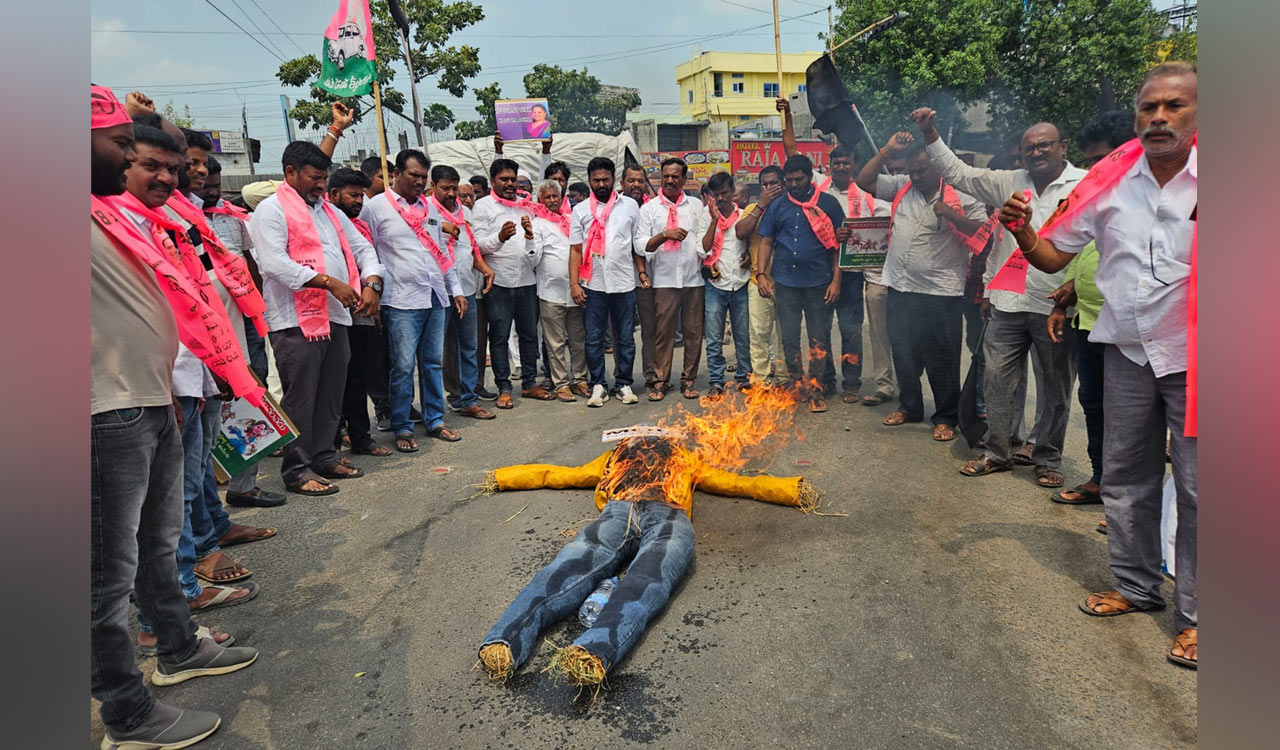 BRS workers stage protest in erstwhile Karimnagar