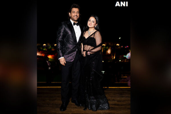 MS Dhoni, Sakshi stylish in Black at Anant Ambani’s pre-wedding bash