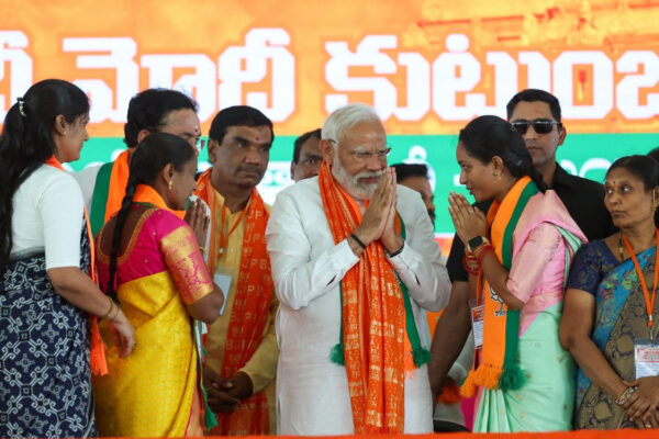 Modi tries to win minds of Telugu people