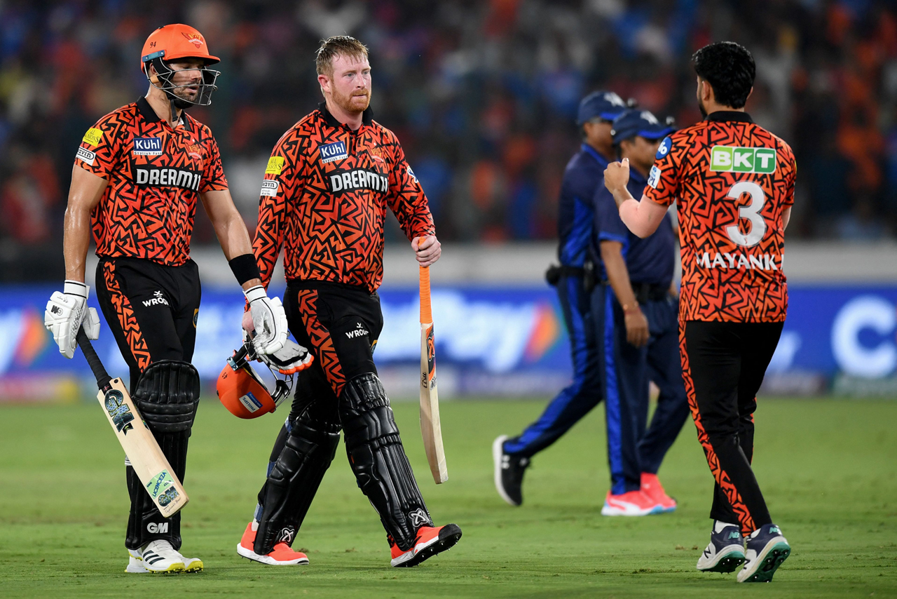 Sunrisers Hyderabad post mammoth 277 for 3 against Mumbai Indians; highest total in IPL history