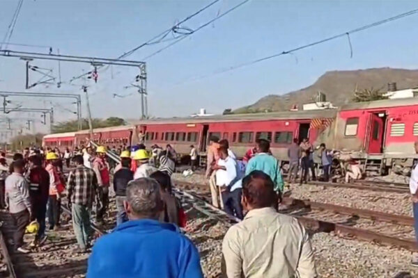 4 coaches of Sabarmati-Agra superfast train derail in Rajasthan’s Ajmer, no casualty