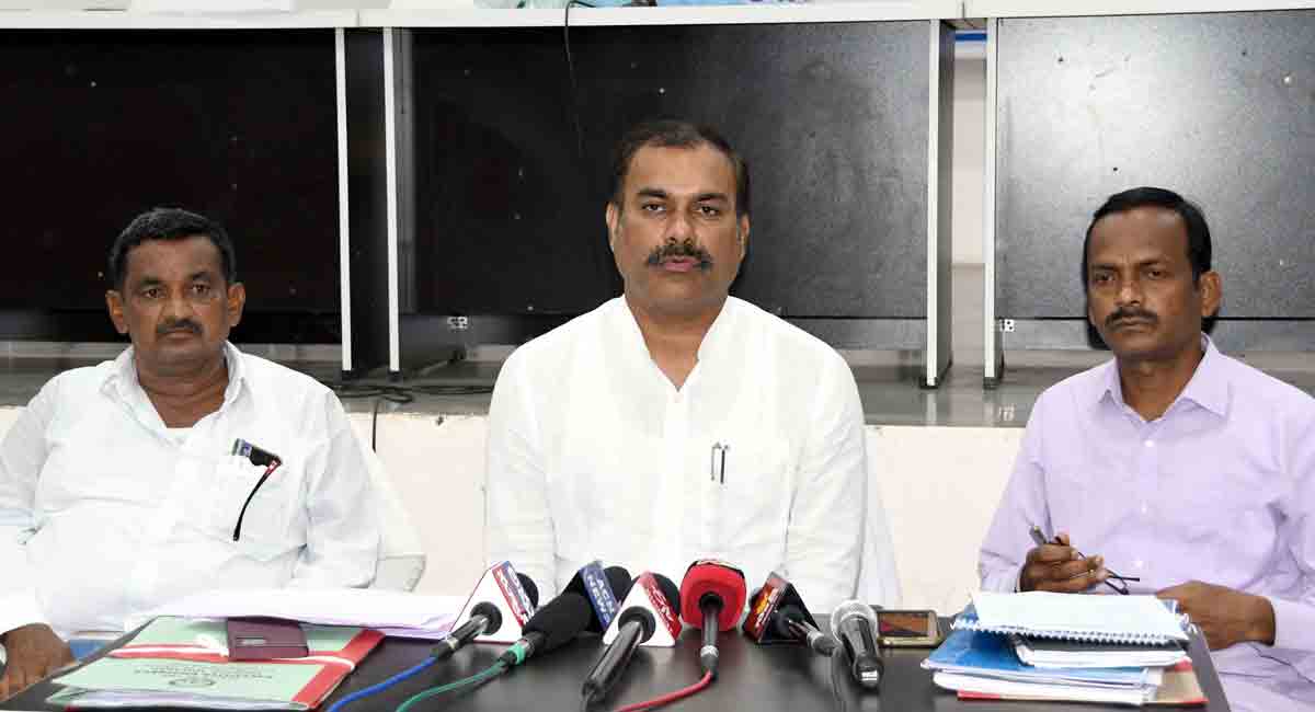 BRS leader Ravula Sridhar Reddy slams BJP and Congress