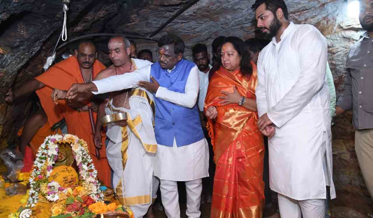 Maha Shivaratri: Temples of Lord Shiva brimmed with devotees in Adilabad