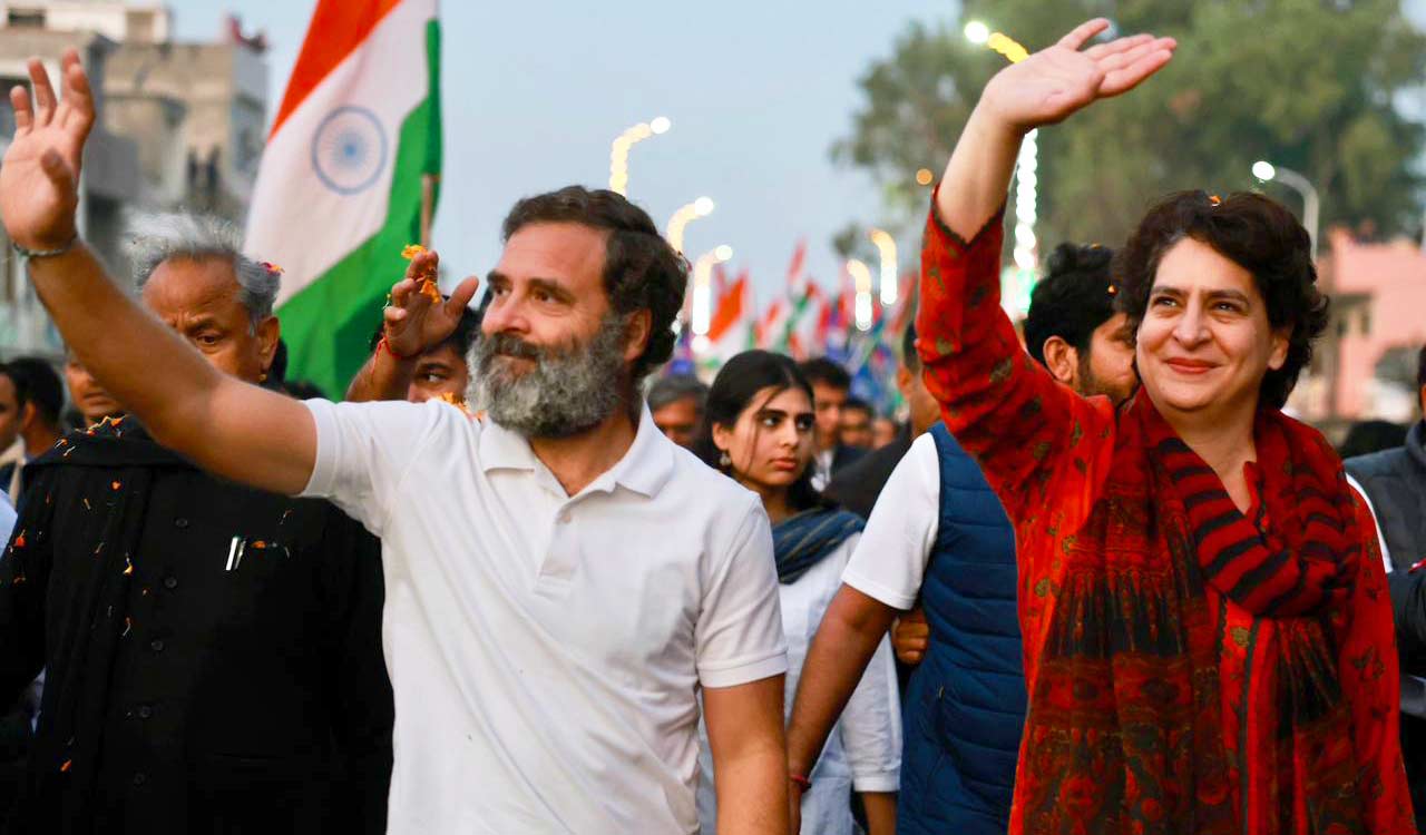 UP Congress nominates Rahul, Priyanka for Amethi, Rae Bareli seats