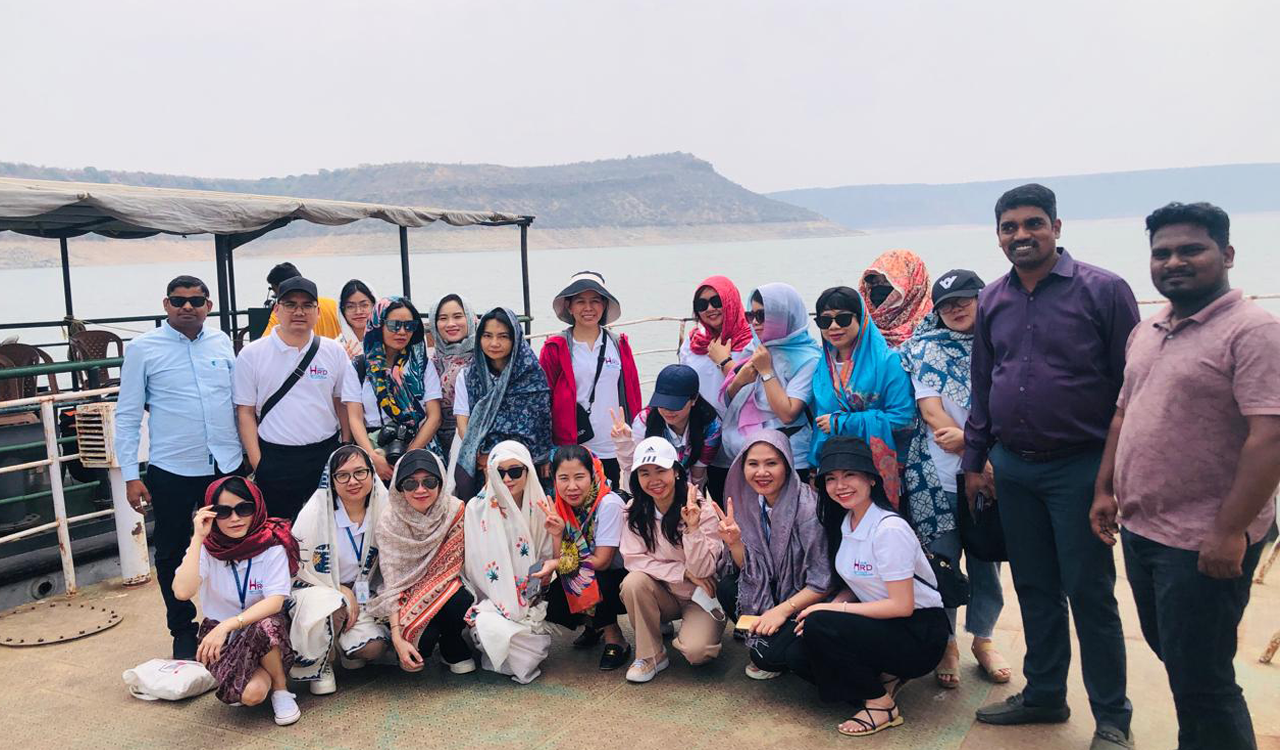 Vietnamese media professionals explore Buddhist heritage at Nagarjuna Konda