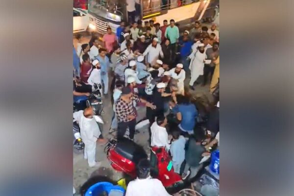 Watch: Clash over haleem payment sparks chaos in Musheerabad