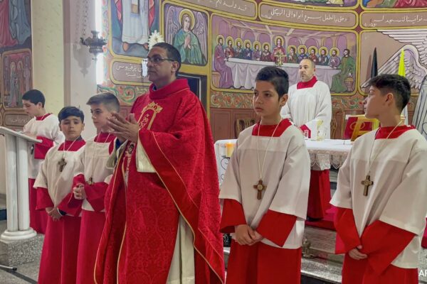 Gaza Christians Pray For Peace On Palm Sunday