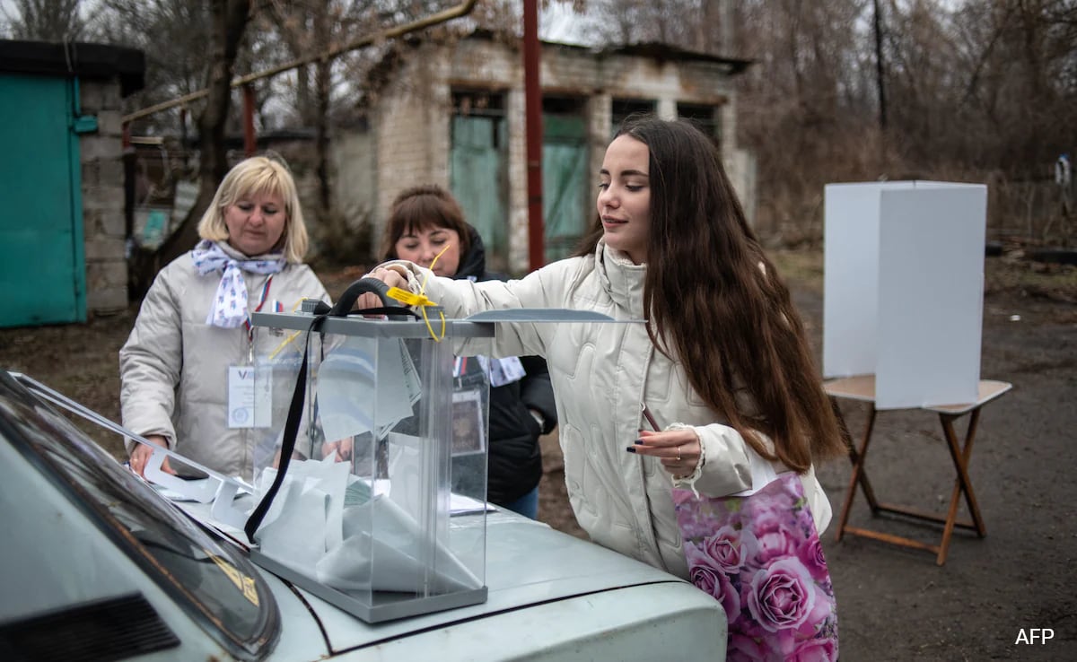 Voting Held In Kerala For Russian Presidential Elections