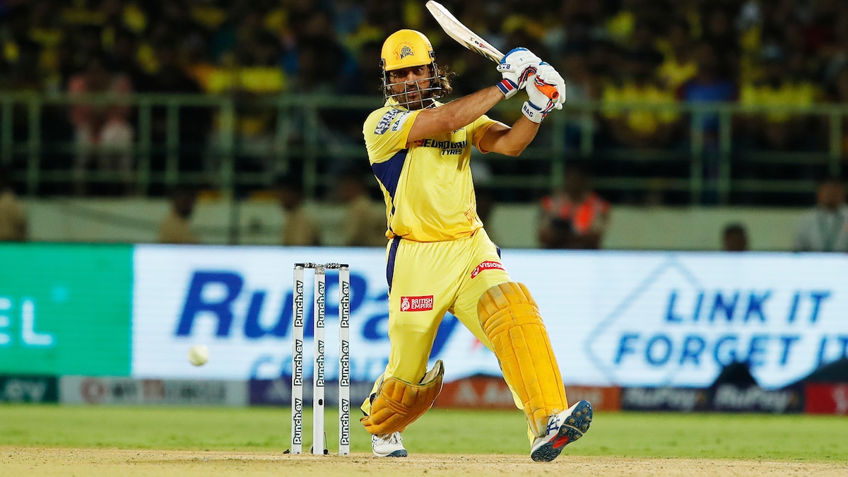 Dhoni Slams 37* Off 16 On IPL 2024 Batting Debut, Internet On Overdrive