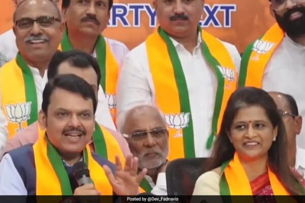 Congress Veteran's Daughter-In-Law Archana Patil Joins BJP In Maharashtra