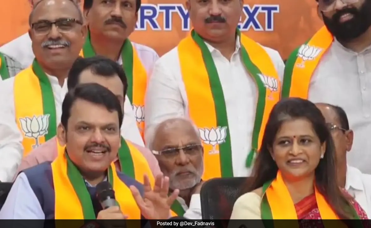 Congress Veteran's Daughter-In-Law Archana Patil Joins BJP In Maharashtra