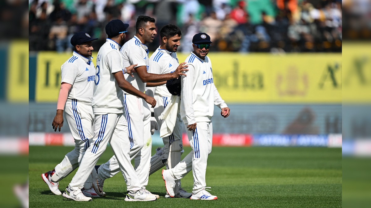 "Dey Football Manager": Ashwin's Hilarious Banter With Kuldeep Goes Viral