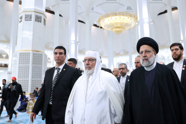 Iran's president urges mosques to raise awareness about oppressed Gazans