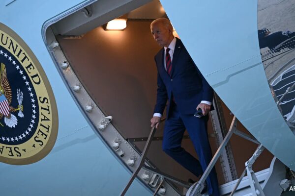 "I Don't Sit By The Doors": Joe Biden Jokes About Turbulent Boeing