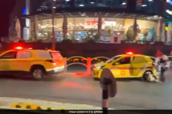 3 Injured After Being Stabbed By "Terrorist" In Shopping Mall In Israel