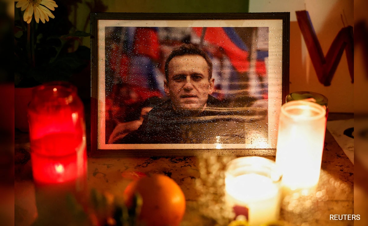 Canada Sanctions 6 Russians Over Putin Critic Alexei Navalny's Death