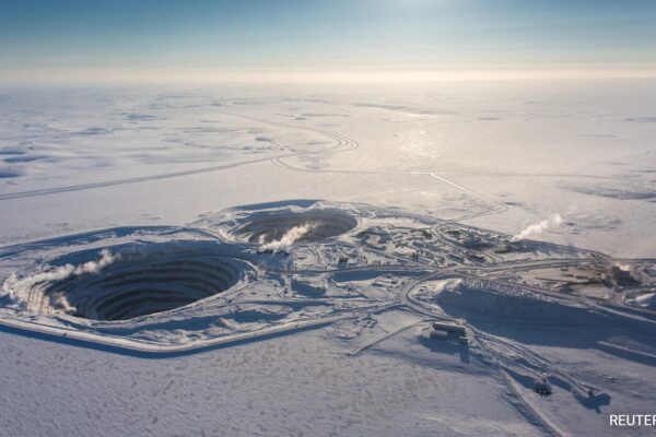 Canada's Mild Winter Disrupts Key Ice Road To Remote Arctic Diamond Mines