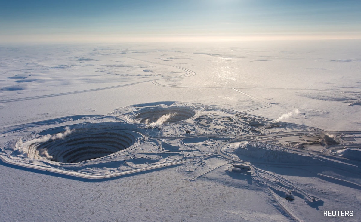 Canada's Mild Winter Disrupts Key Ice Road To Remote Arctic Diamond Mines