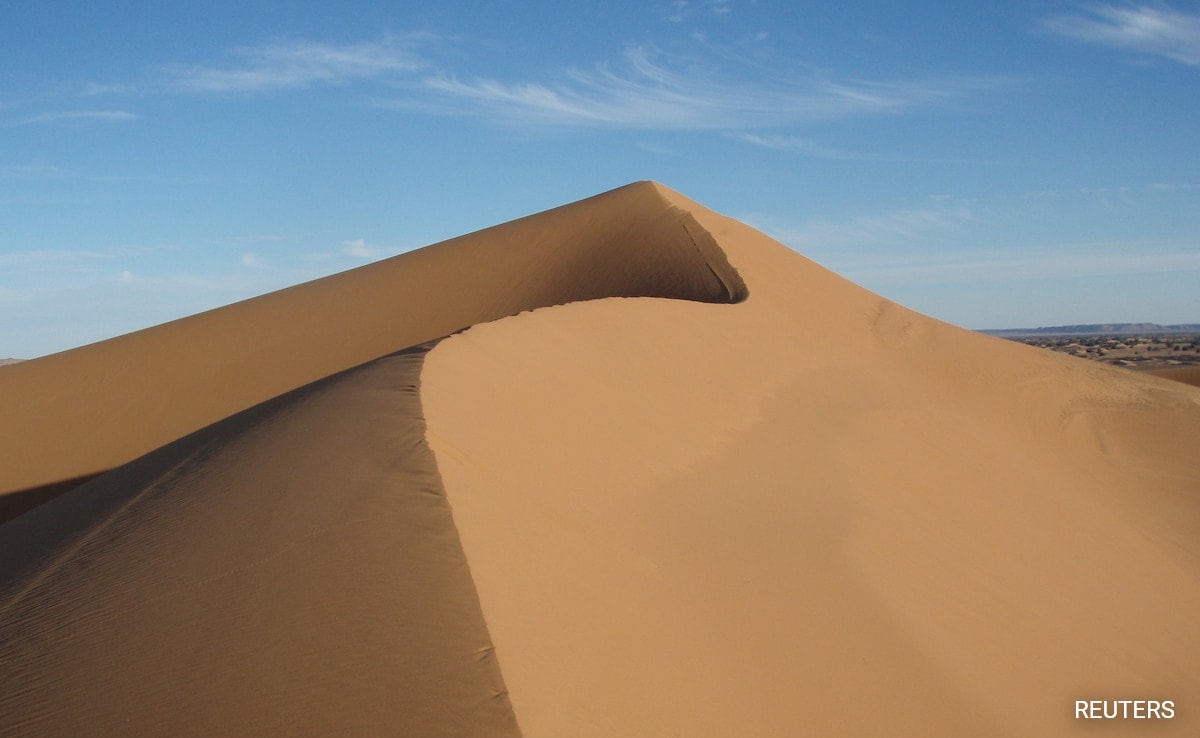 Scientists Solve Mystery Behind One Of The Earth's Oldest Star Sand Dunes