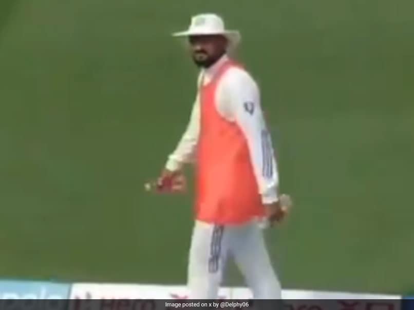 Watch: On Fan's "Pyaas Laga Hai" Request, India Star's Gesture Wins Hearts