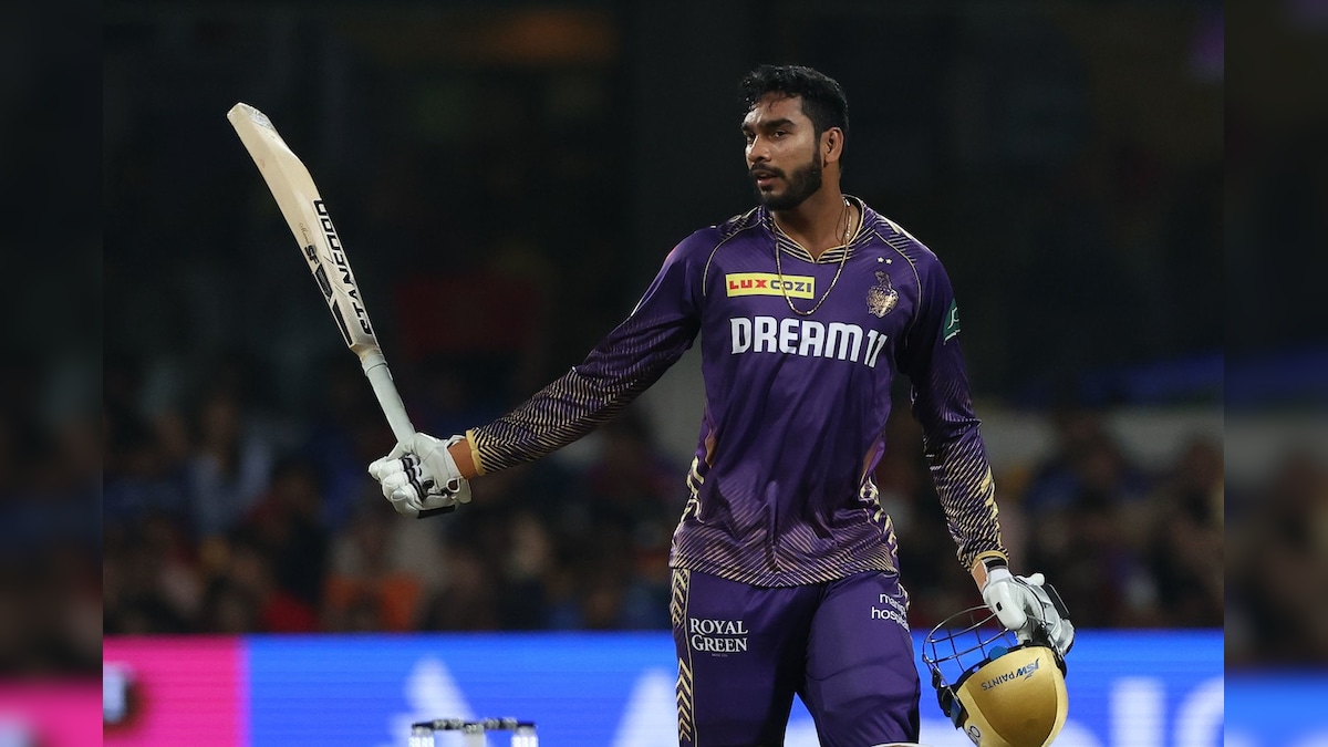 IPL: Venkatesh's Fifty, Narine's Cameo Carry KKR To 7-Wicket Win Over RCB