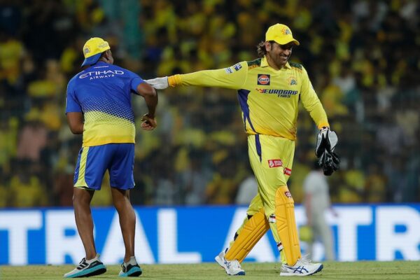 "We Were Expecting Dhoni To Come Out But…": Hussey Confirms Thala's Role