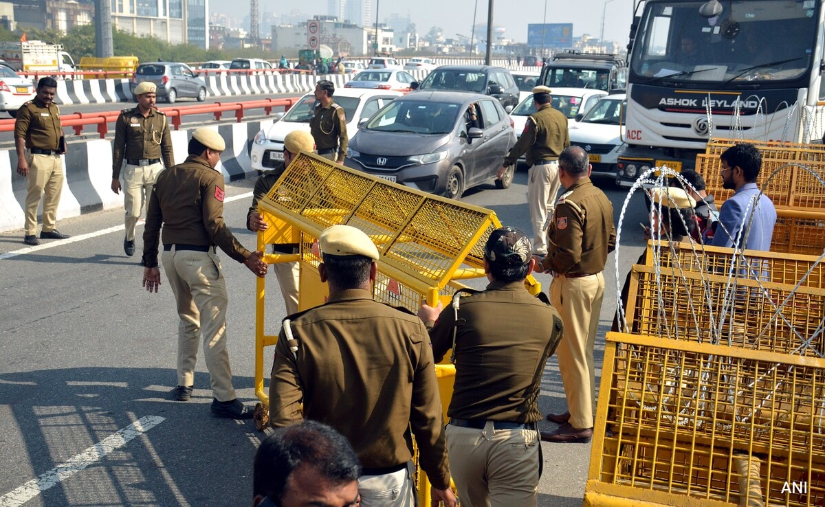 Traffic Curbs In Delhi As AAP Protests Against Arvind Kejriwal's Arrest