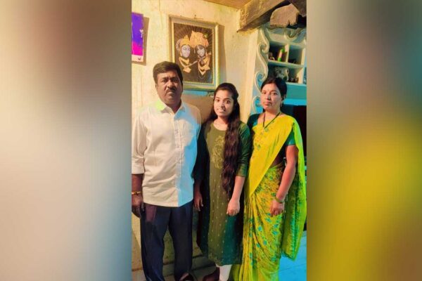 Medak girl bags four jobs, aims to crack Group-I