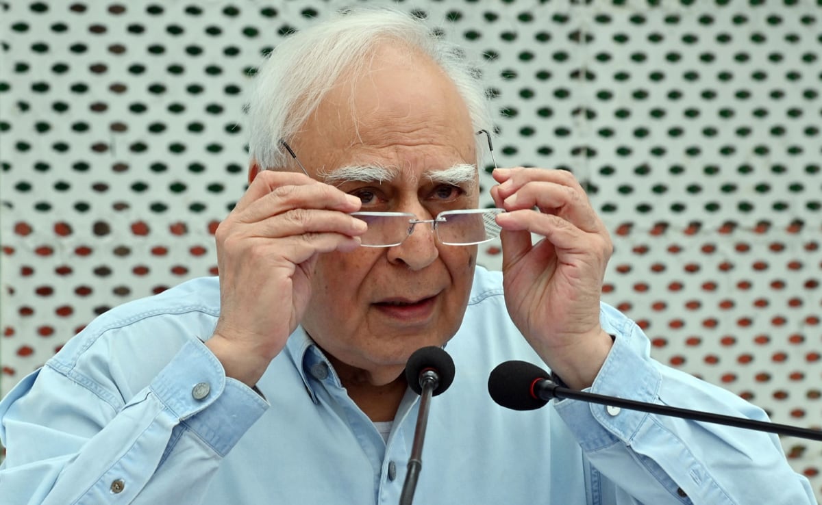 "Puerile": Kapil Sibal On SBI's Reason To Seek Extension Over Electoral Bonds