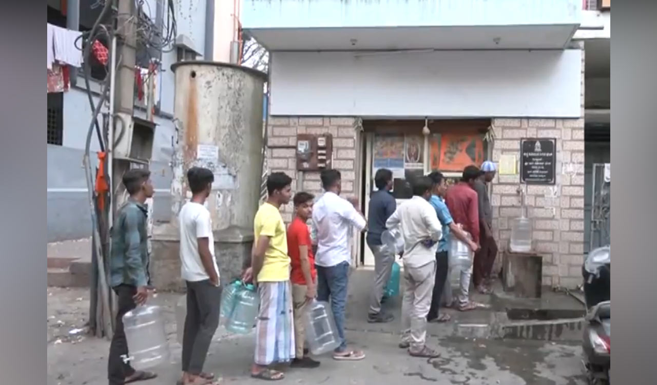 Bengaluru: Residents continue to struggle with drinking water shortage amid drought crisis