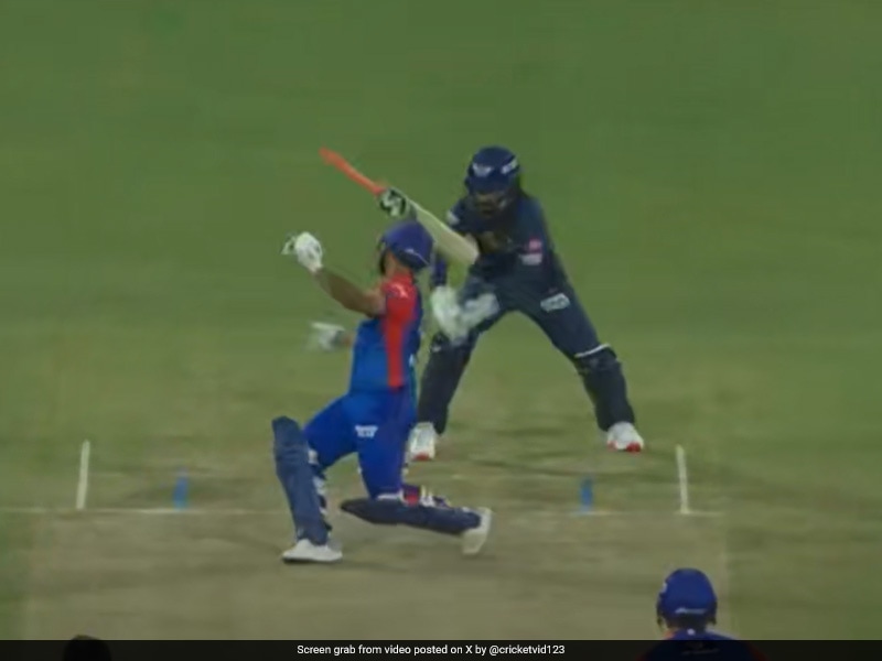 Watch: Rahul Manages To Stump Pant Despite Getting Hit By DC Skipper's Bat