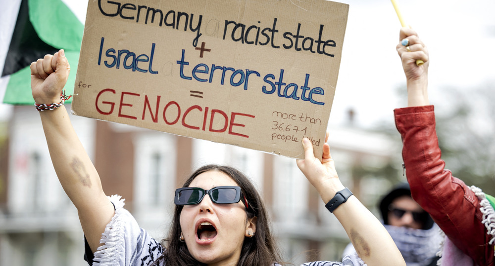 German chancellor under pressure to stop arming Israel